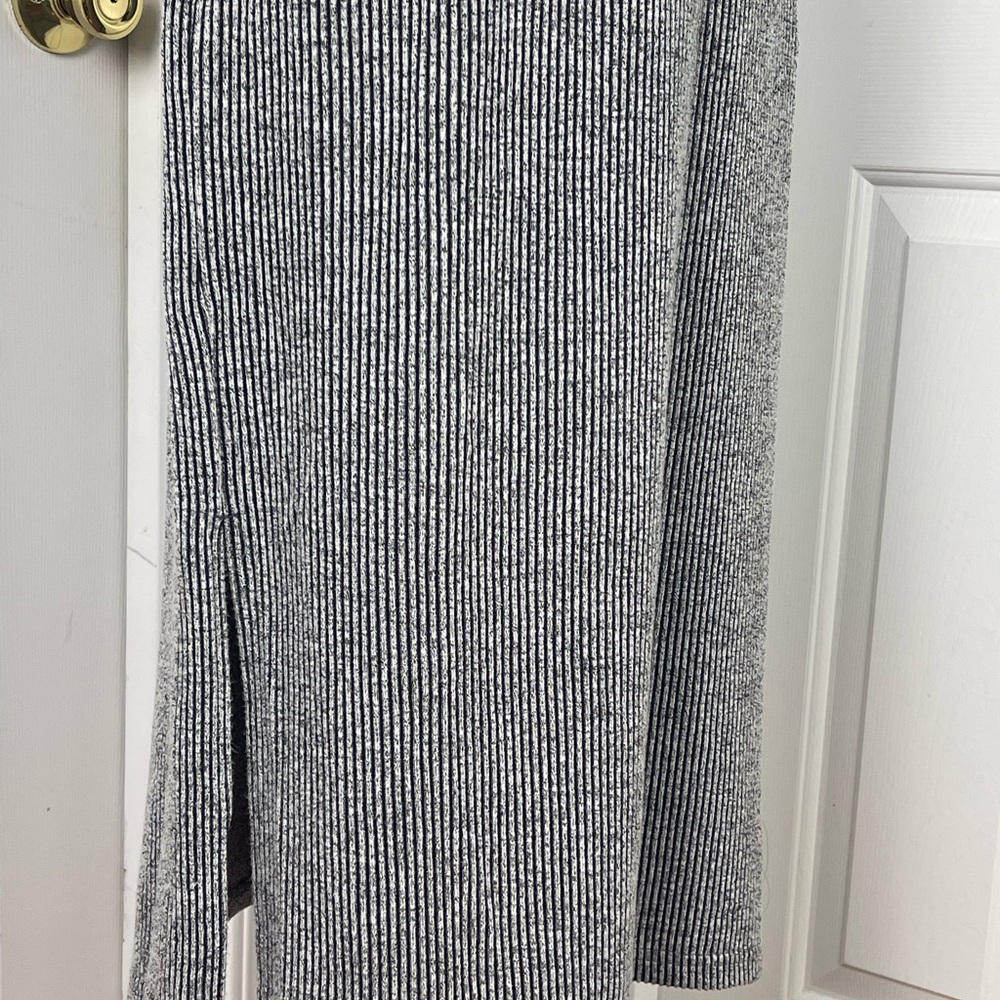 Midi Ribbed Skirt - Picture 2 of 3